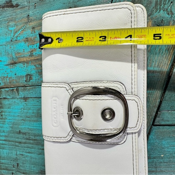 Coach White Patent Leather Clutch Wristlet Wallet - Picture 3 of 16